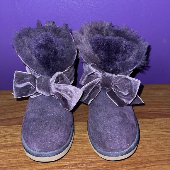 UGG Gita Twinkle Bow - Picture 1 of 5
